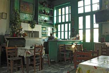 Kafenion in Loetrapoli-Thermi